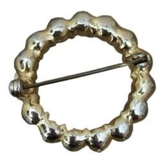 Vintage 1960s Pearl Circle Pin, Classic Gold Tone Brooch - Picture 2 of 2